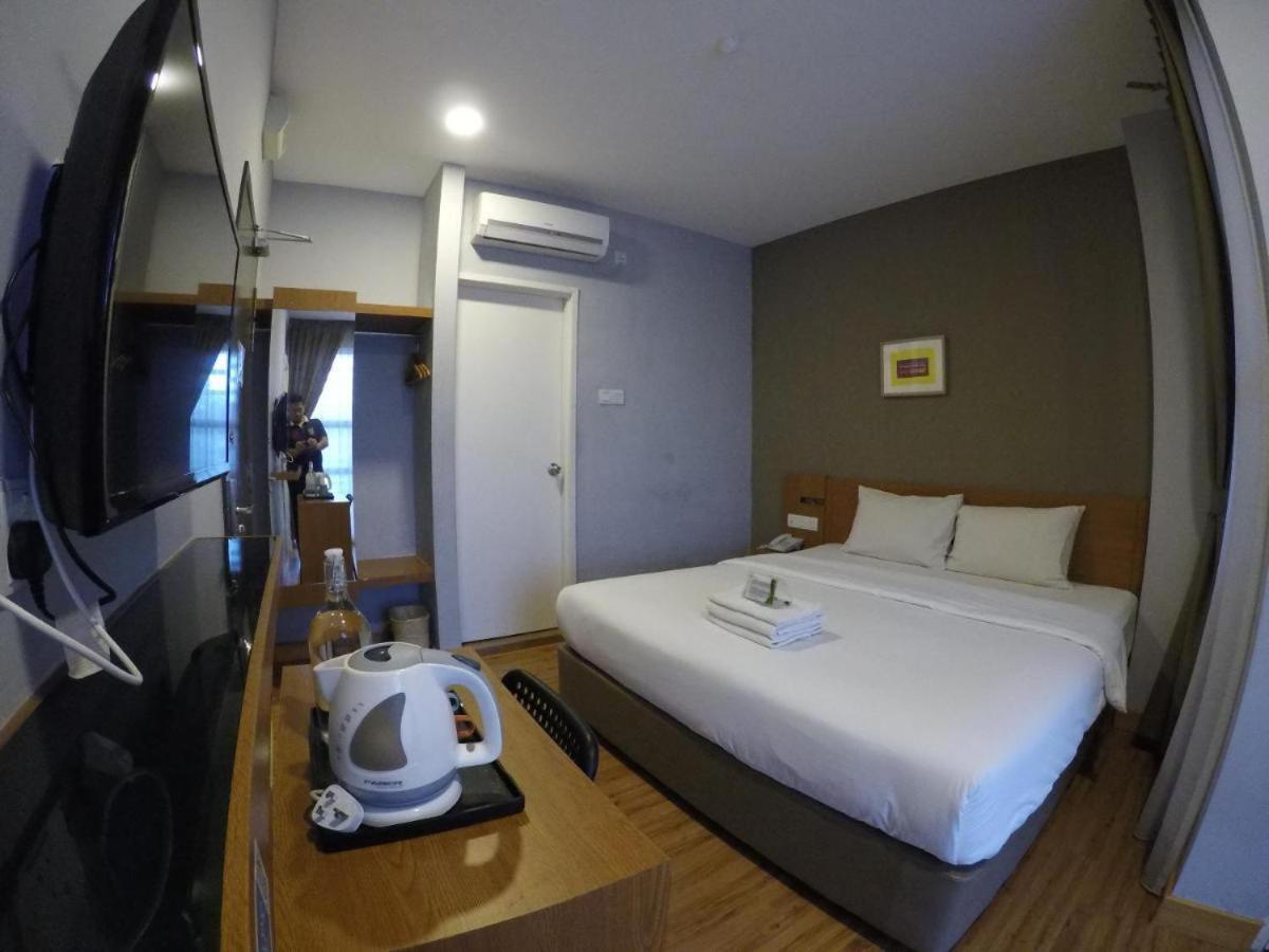 Golden Leaf Boutique Hotel Nusa Idaman Formerly Known As Ariana Hotel Johor Bahru Ngoại thất bức ảnh