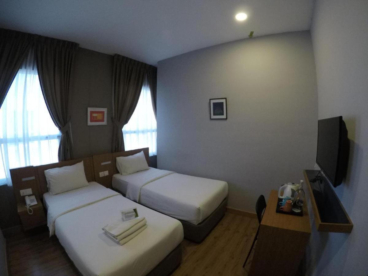 Golden Leaf Boutique Hotel Nusa Idaman Formerly Known As Ariana Hotel Johor Bahru Ngoại thất bức ảnh