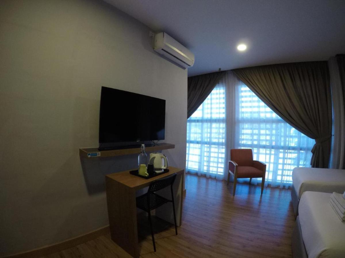Golden Leaf Boutique Hotel Nusa Idaman Formerly Known As Ariana Hotel Johor Bahru Ngoại thất bức ảnh