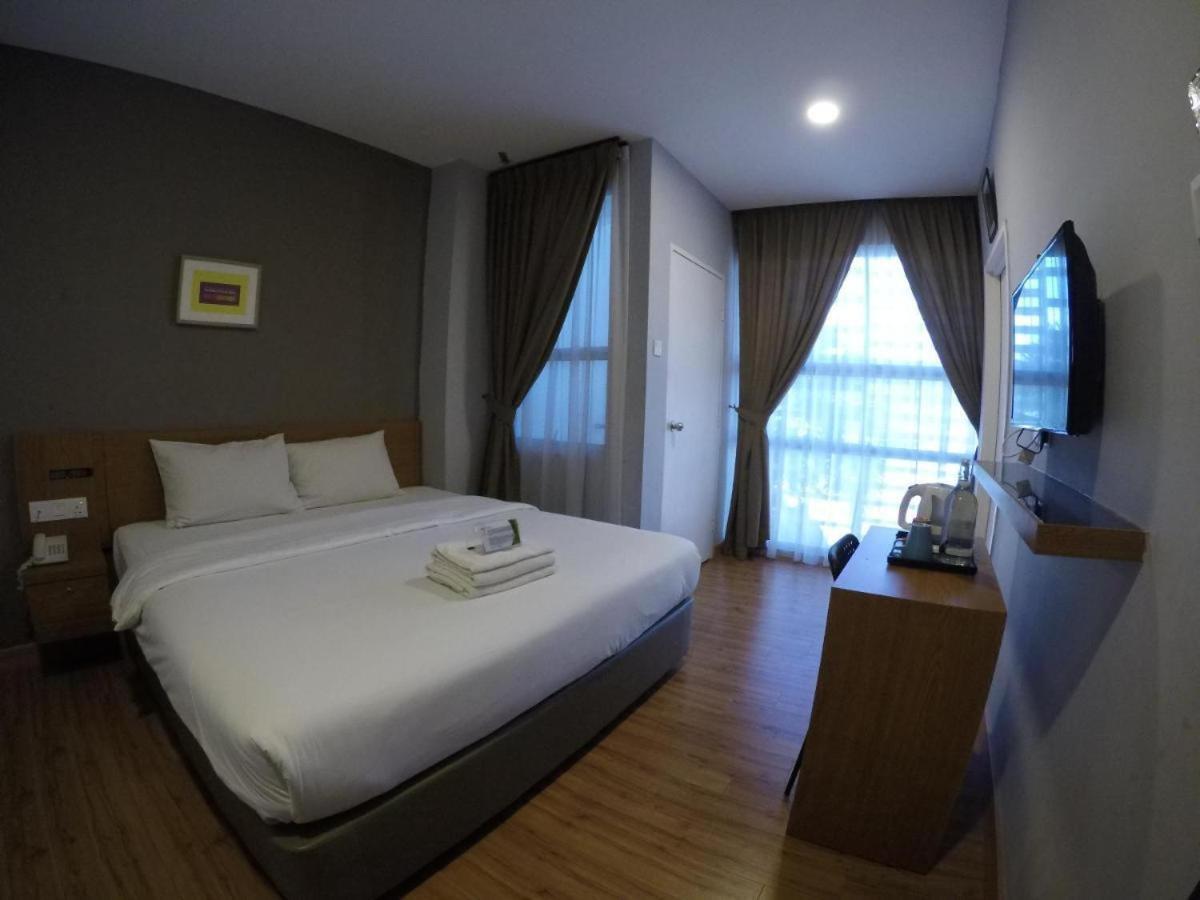 Golden Leaf Boutique Hotel Nusa Idaman Formerly Known As Ariana Hotel Johor Bahru Ngoại thất bức ảnh