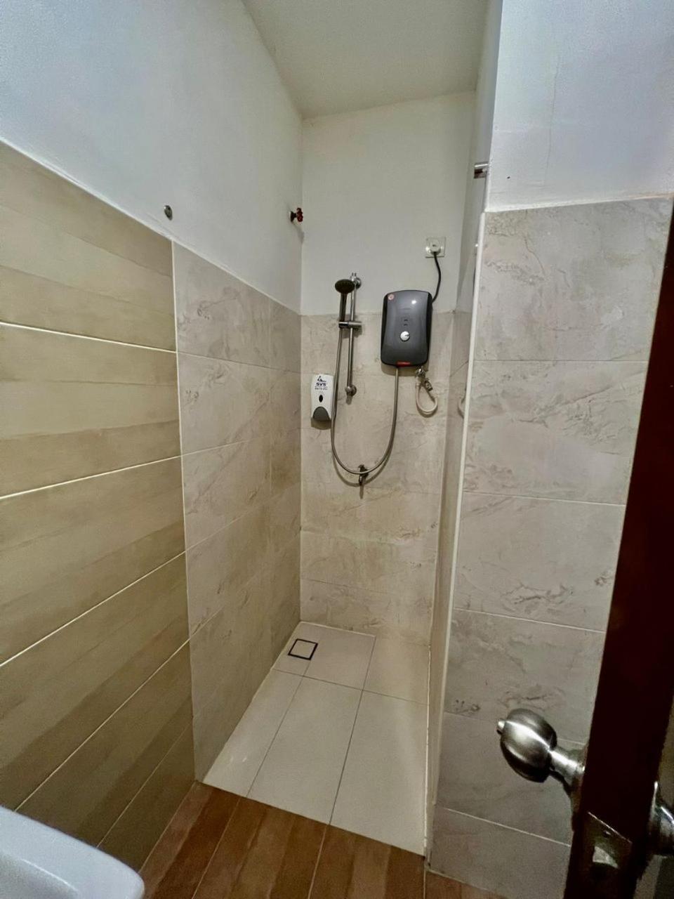 Golden Leaf Boutique Hotel Nusa Idaman Formerly Known As Ariana Hotel Johor Bahru Ngoại thất bức ảnh
