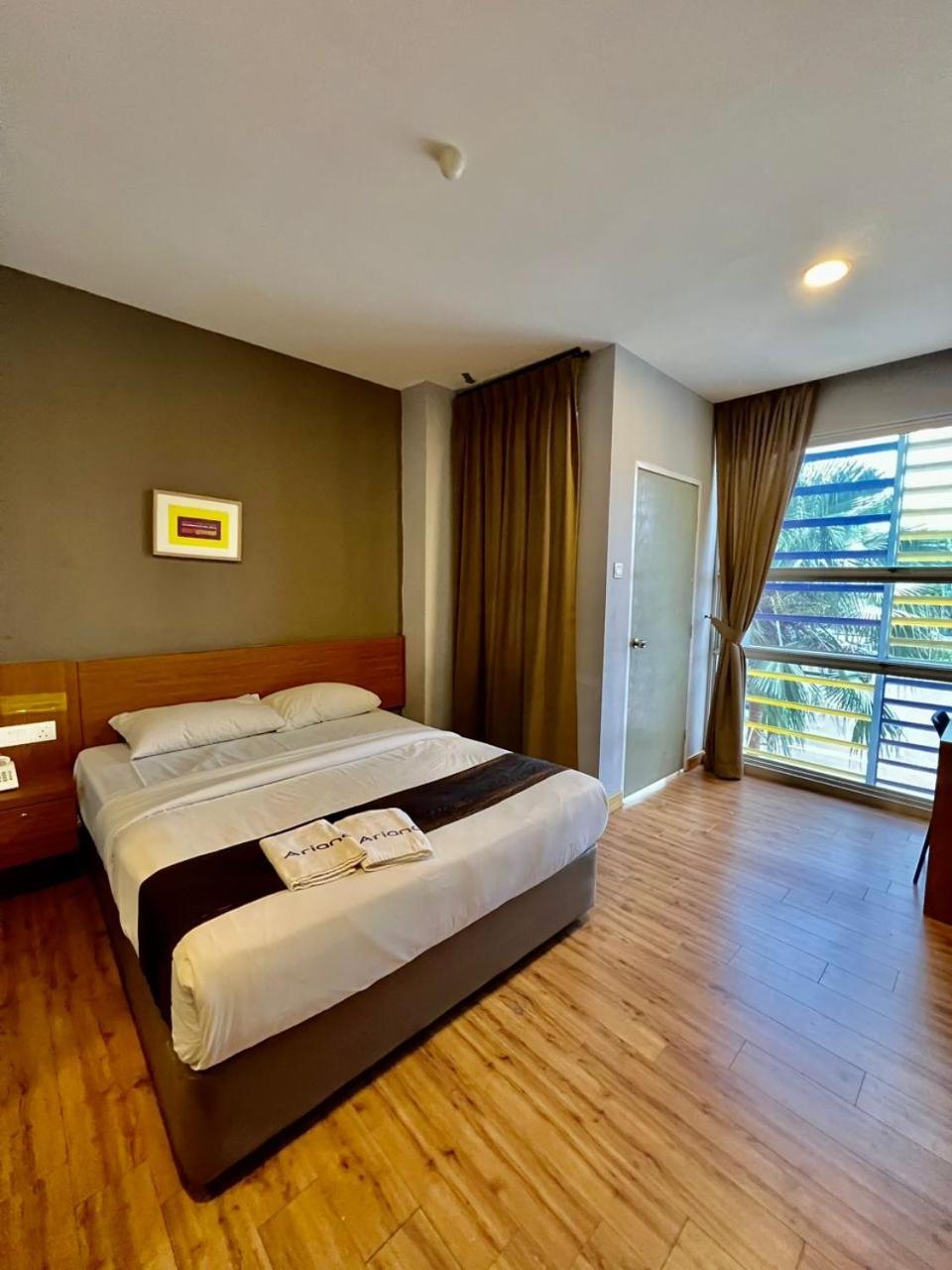 Golden Leaf Boutique Hotel Nusa Idaman Formerly Known As Ariana Hotel Johor Bahru Ngoại thất bức ảnh