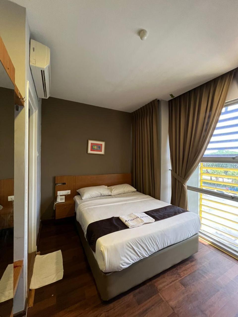 Golden Leaf Boutique Hotel Nusa Idaman Formerly Known As Ariana Hotel Johor Bahru Ngoại thất bức ảnh