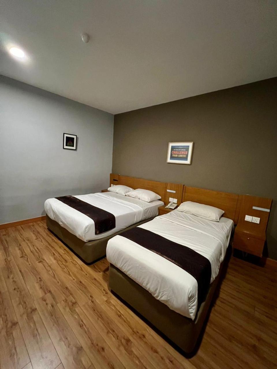 Golden Leaf Boutique Hotel Nusa Idaman Formerly Known As Ariana Hotel Johor Bahru Ngoại thất bức ảnh