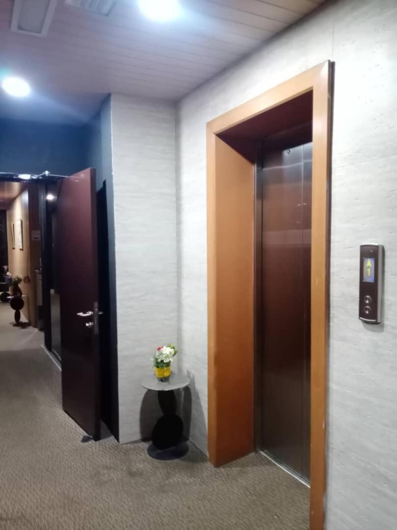 Golden Leaf Boutique Hotel Nusa Idaman Formerly Known As Ariana Hotel Johor Bahru Ngoại thất bức ảnh